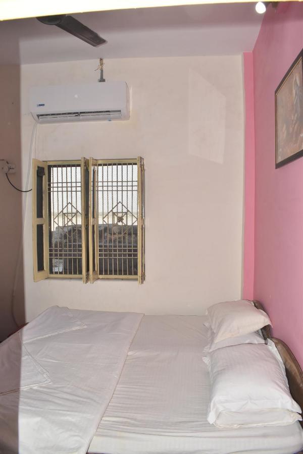 Om Rest House Guest house *